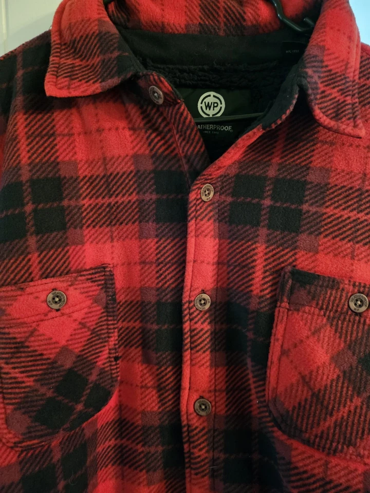 Mens Weatherproof  XL Red And Black Buffalo Check Chamois Shirt, Sherpa Lined. - Image 2 of 4