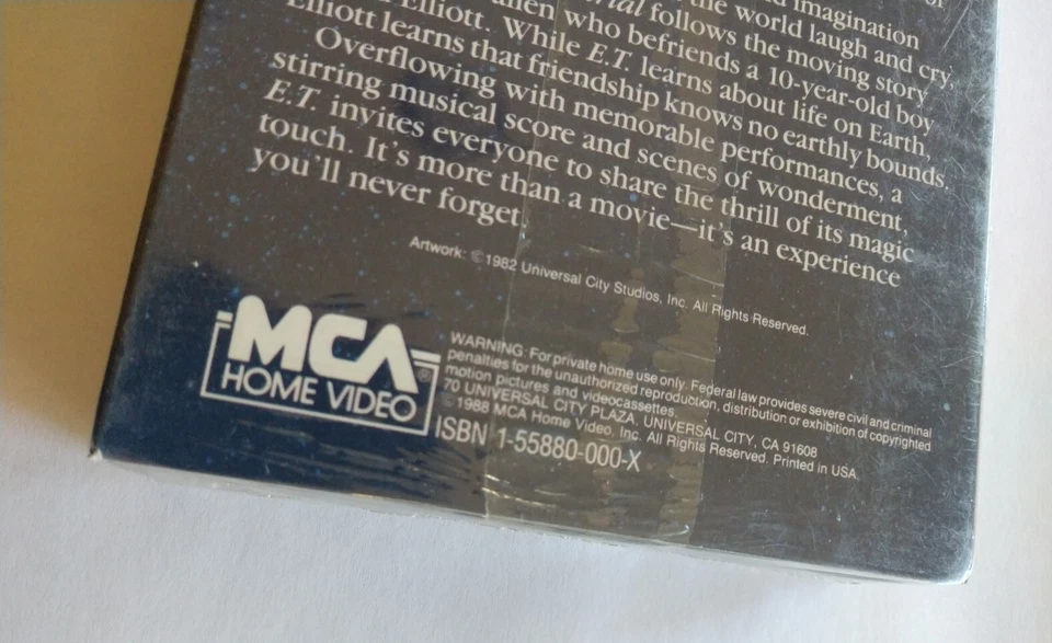 E.T. 1982 RARE NO GREEN VHS MCA Watermark NOS Factory Sealed Original 1st ET VTG - Image 3 of 4