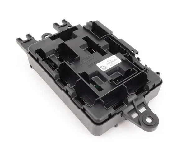 OEM BMW 1 F20 REAR POWER DISTRIBUTOR BOX 61149259466 9259466 GENUINE NO🇺🇸DUTY - Image 2 of 3