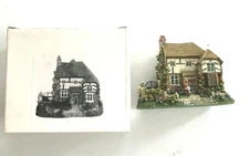 Decorative Poly-resin House Intricate Detail Fence Garden NIB Free Shipping