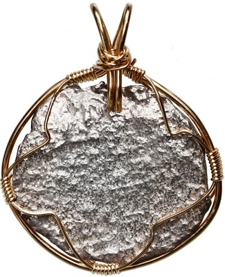 ATOCHA Shipwreck 8 Reale Grade 4, 14K Bezel with Kim Fisher