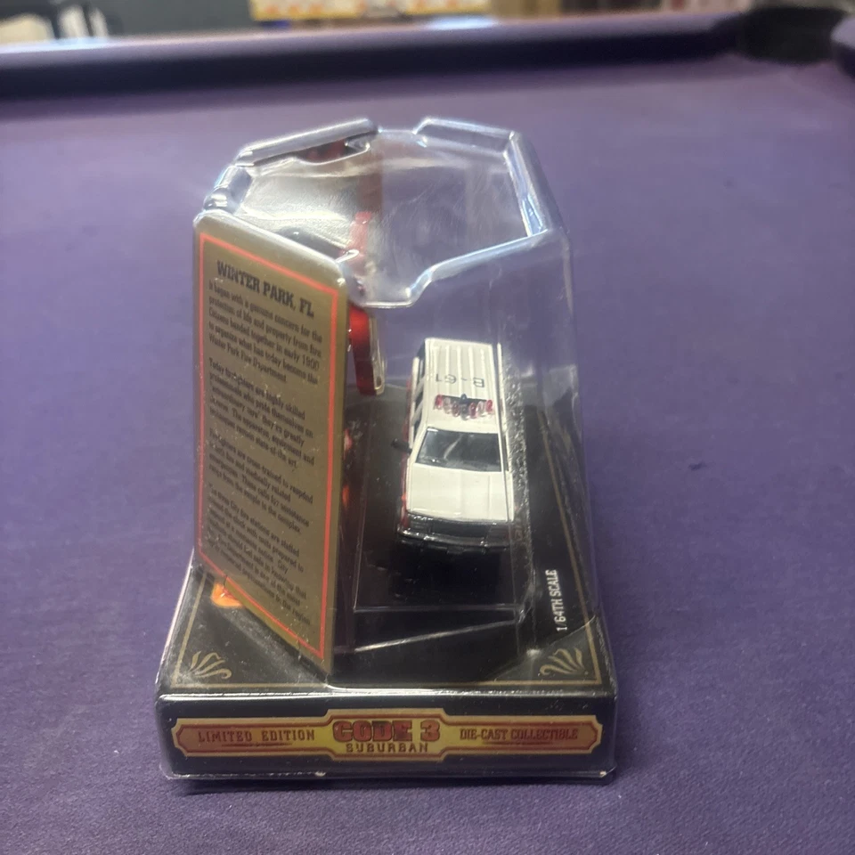 CODE 3 Collectibles Winter Park,Fl. BATALLION CHIEF Chevy SUBURBAN B-61 New - Image 2 of 4