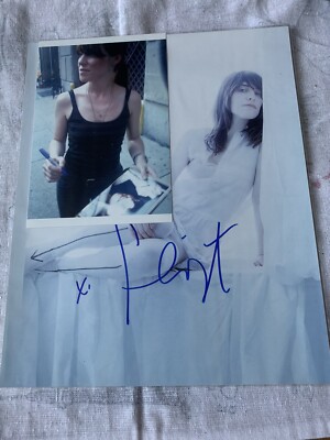 Original Leslie Feist (Feist) signiertes Foto. Persönliche Unterschrift.
