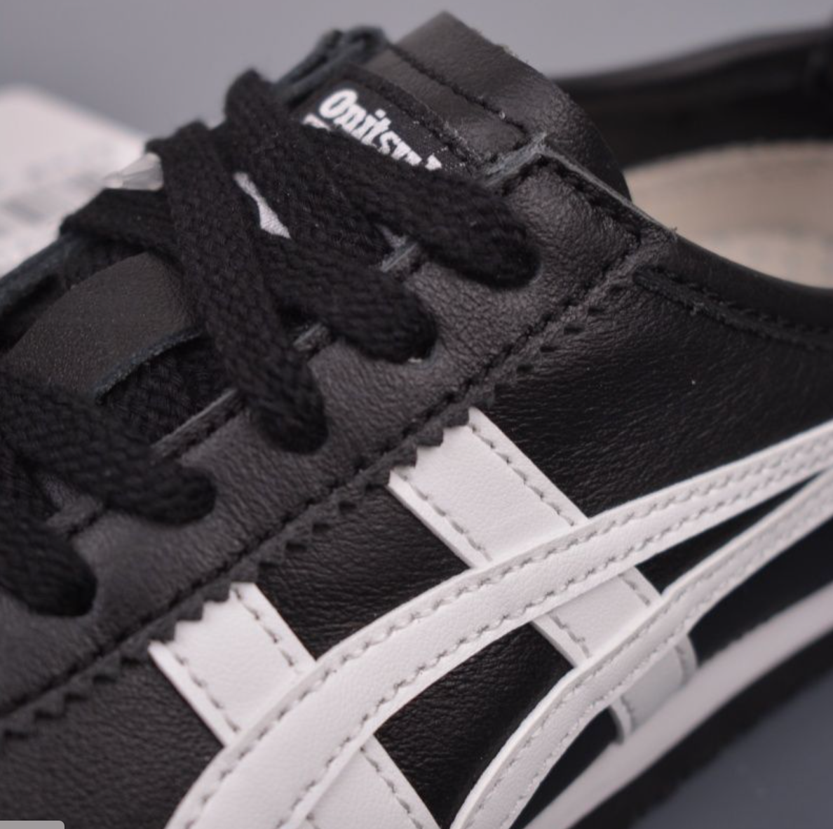 Authentic Onitsuka Tiger MEXICO 66 BLACK WHITE Unisex | Japan