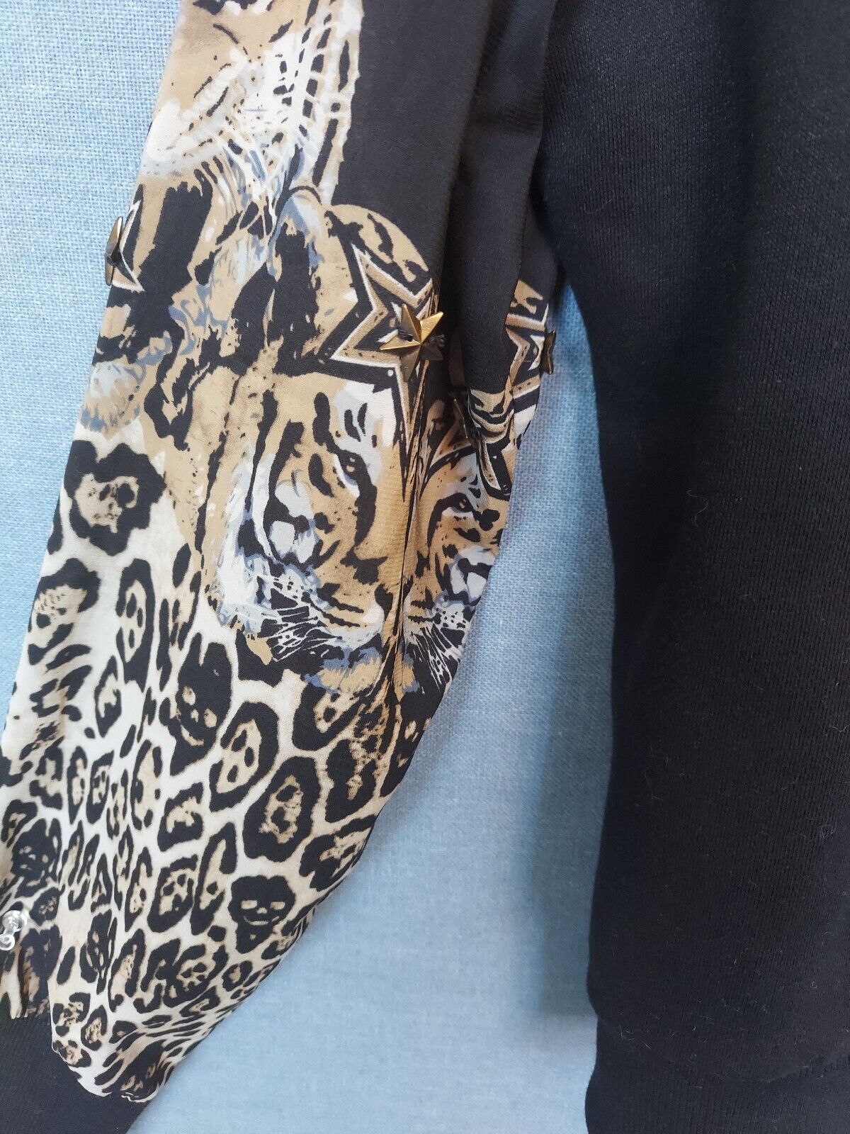 Womens Black Tiger Print Sweatshirt Top size Small - image 2