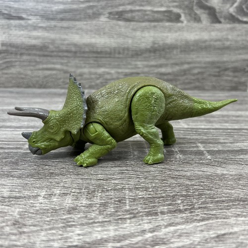 Jurassic World Fallen Kingdom TRICERATOPS Battle Damage W1 Walmart only Mattel - Bild 3 von 3