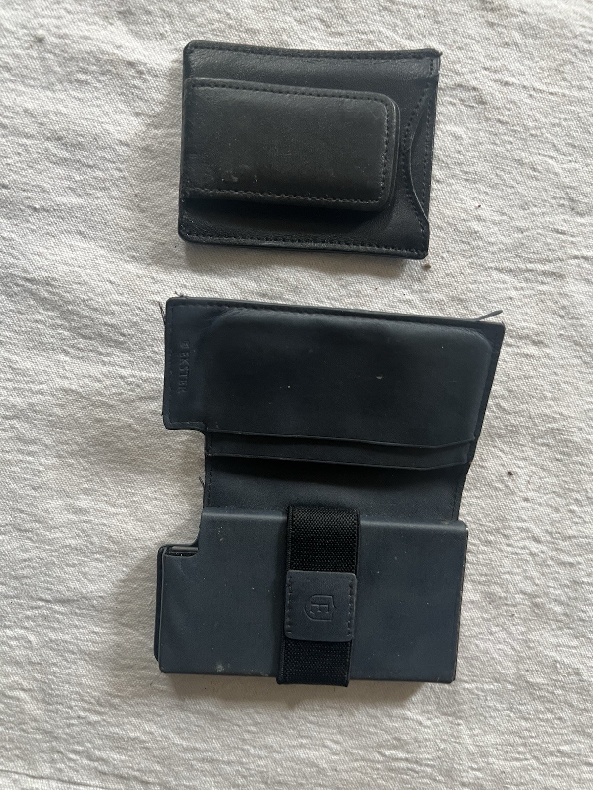 Lot of 2 Leather Minimalist Card Wallets – Ekster Parliament & Slim Clip Style