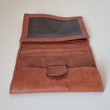 Portadocumenti Artigianale in Pelle Marrone - Vintage con Logo Decorativo Riliev