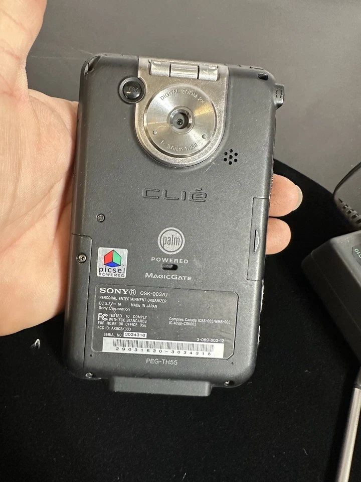 Sony Clie CSK-003/U Personal Entertainment Organizer - Image 4 of 4