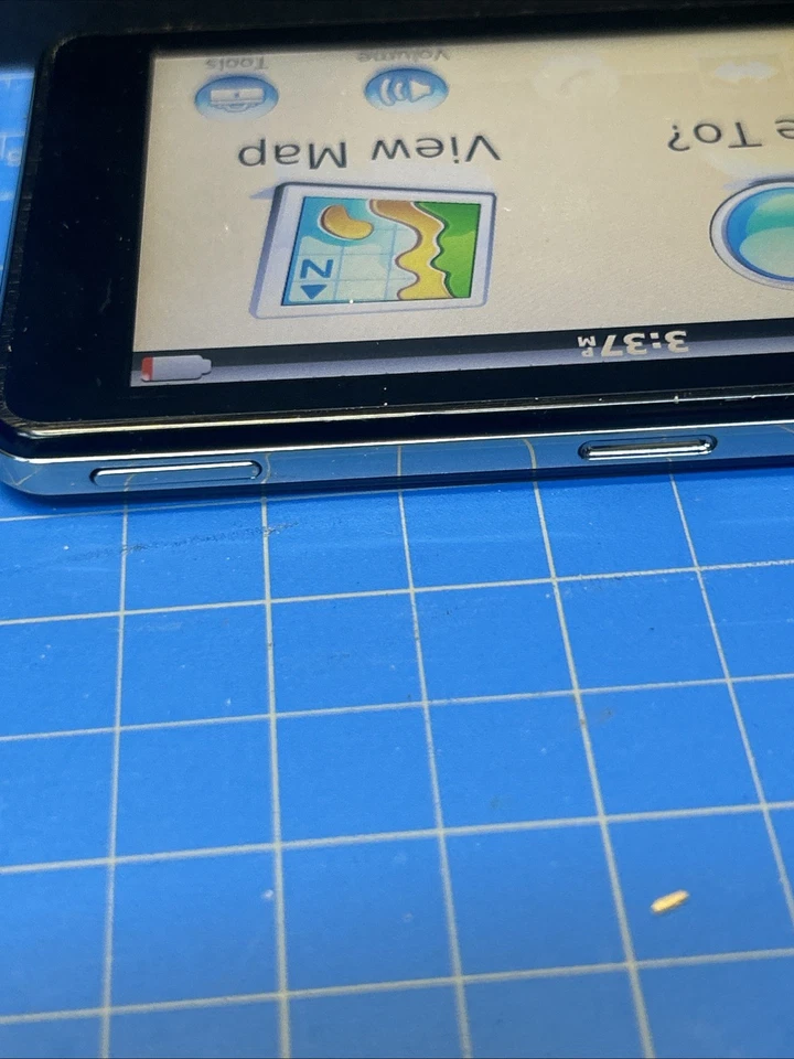 GARMIN NUVI 3790 PORTABLE GPS Turns On And Appears To Work But Not Tested Furthe - Image 3 of 4