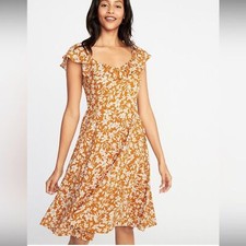 Old Navy 2X plus floral cami midi dress, milkmaid cottagecore wildflower flutter