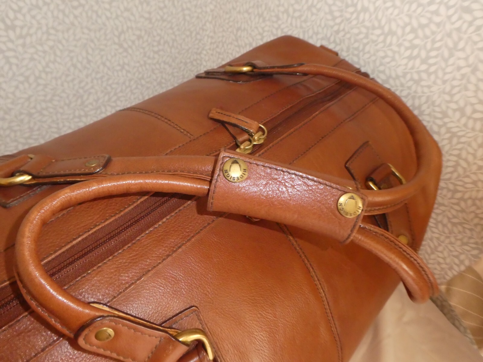 Hidesign leather holdall overnight/weekend travel bag with 2