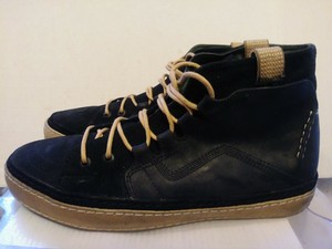 black leather vans size 10