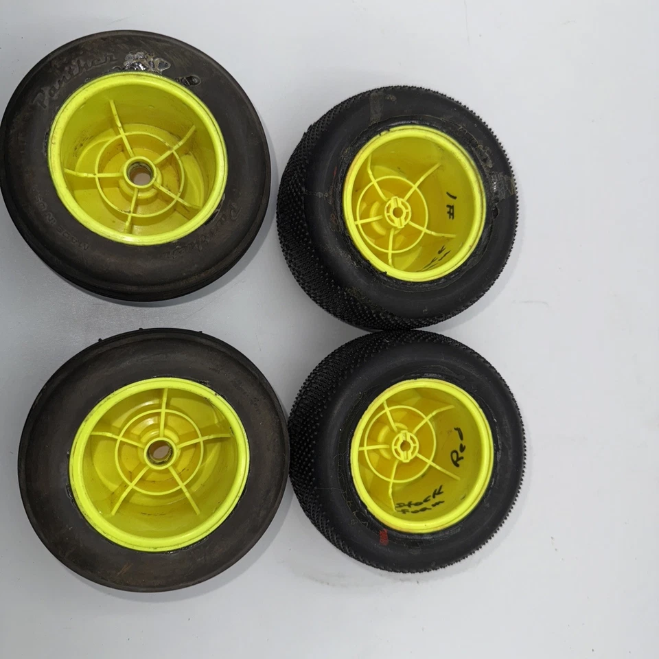 Vintage Team Losi XXXNT XXXT Adam Drake  Special Edition  Tires And Wheels TLR - Image 3 of 4