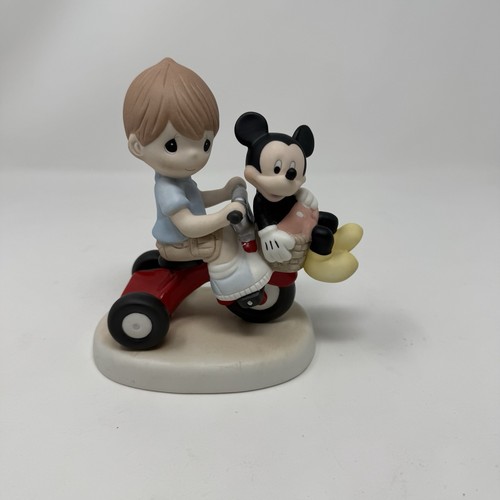 Precious Moments Disney Mickey Mouse There's Always Room for a Friend 139012
