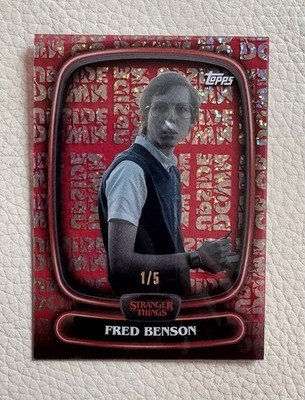 topps ストレンジャーシングス　イレブン 2025 Topps Stranger Things High Tek Fred Benson #30 Red 1/5