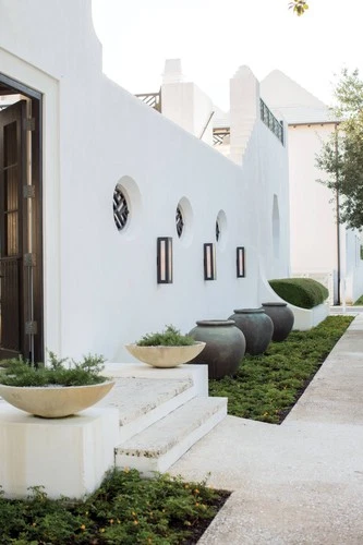 Hinkley Dorian36" High Bronze Extra Large Outdoor Wall Light - Picture 8 of 10