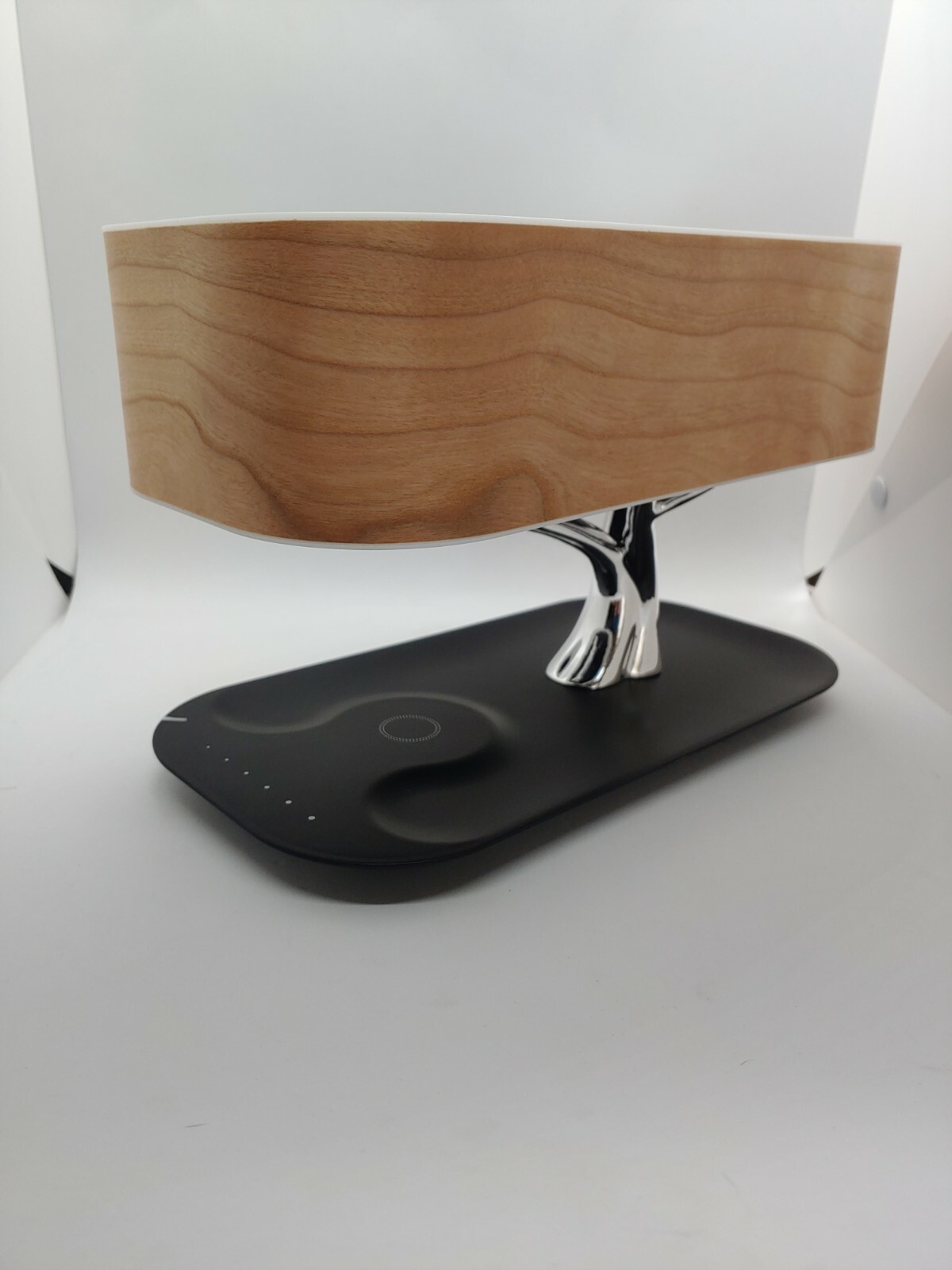 bonsai bluetooth speaker lamp with wireless charging pad
