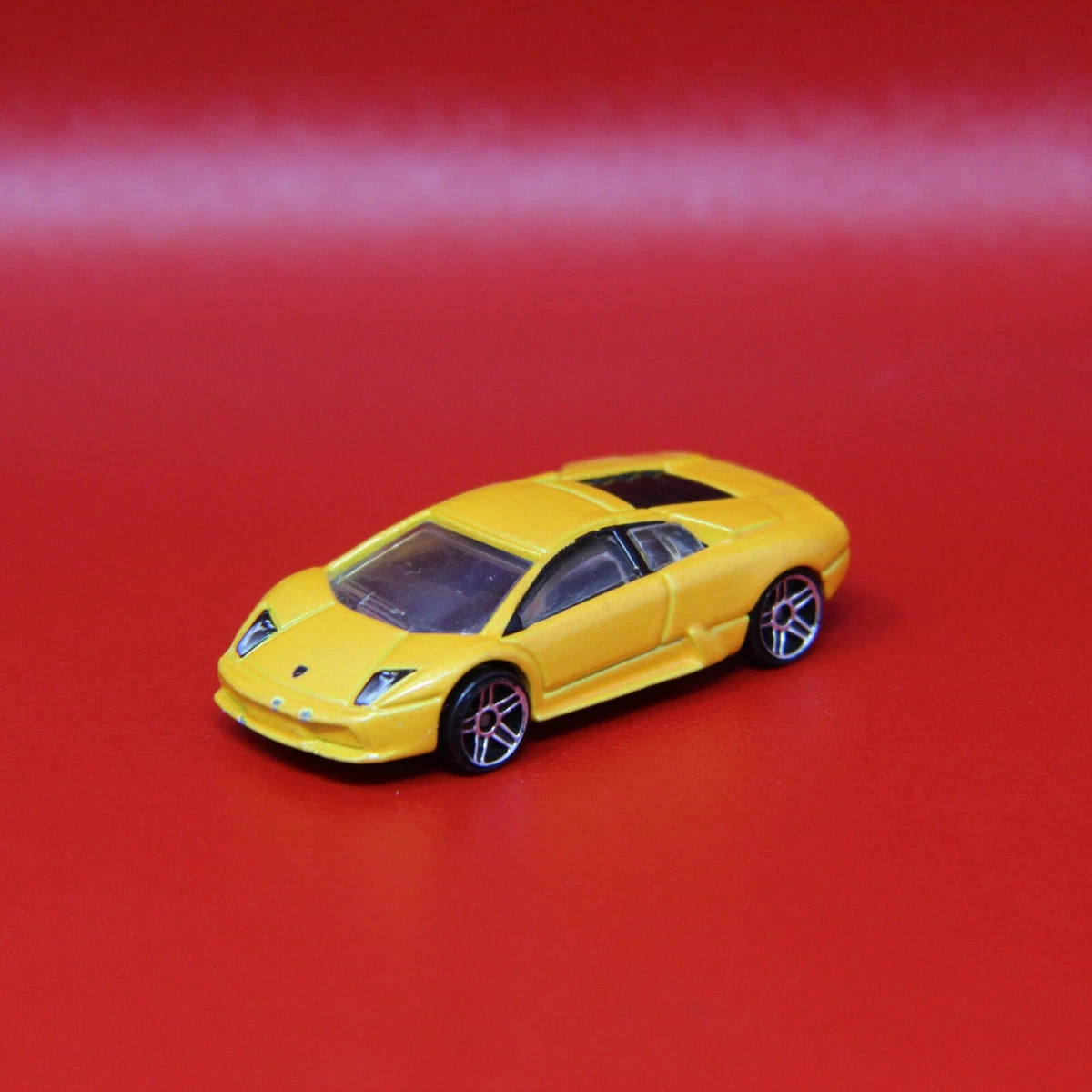 La Lamborghini Murcielago en boîte méca existe toujours, mais elle coûte plus de 900 000
