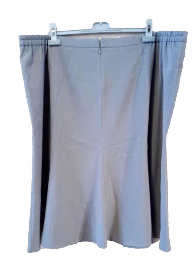 CANDA, Rock, braun, Gr. 52, leicht schwingend, Zierschnalle, NEU! - Bild 2 von 4