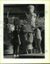 1990 Press Photo Brewmeister, Krewe of Brew in a parade in Galveston, Texas