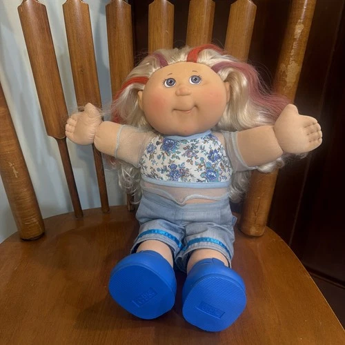 Vintage 2004 Play Along Cabbage Patch Doll With Blonde Hair And Colored Streaks