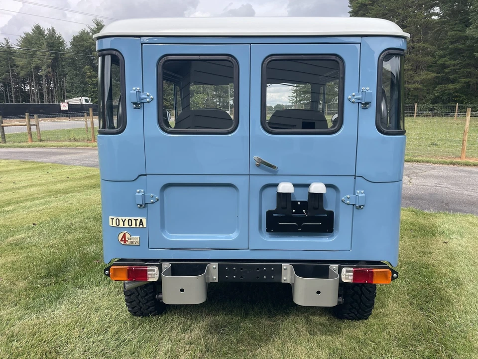 Toyota Land Cruiser 1974  Foto 4 de 4