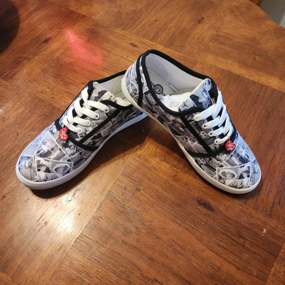 TÊNIS FEMININO I LOVE LUCY NOVO COM CAIXA BRADFORD EXCHANGE TAMANHO 6.5 - Imagem 2 de 4