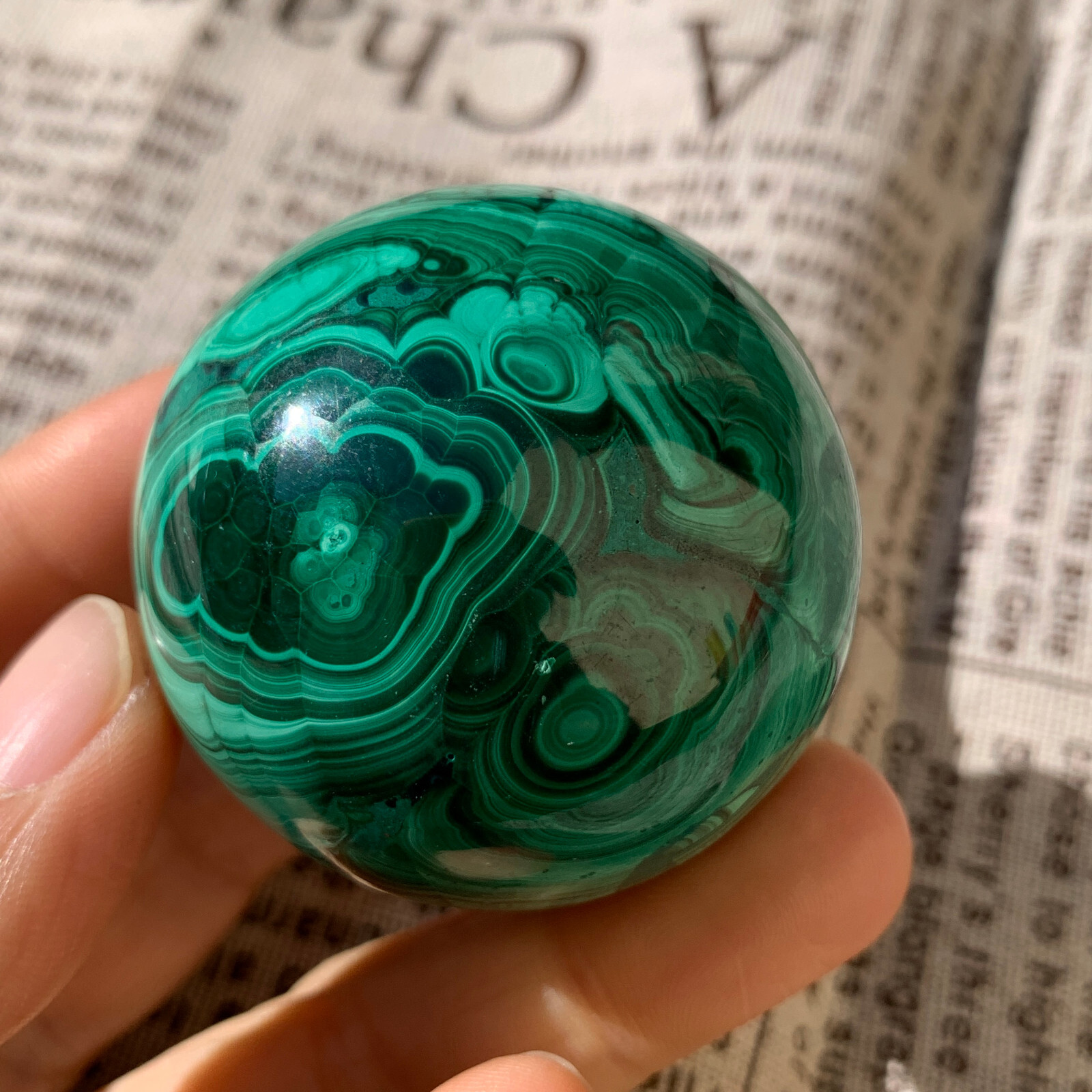 221G Natural glossy Malachite ball transparent cluster rough mineral sample