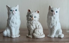 KATZENFIGUREN SORTIMENT VON 3 PERSERKATZEN PREUSS PORZELLAN CA 1970 / 13 + 10 CM
