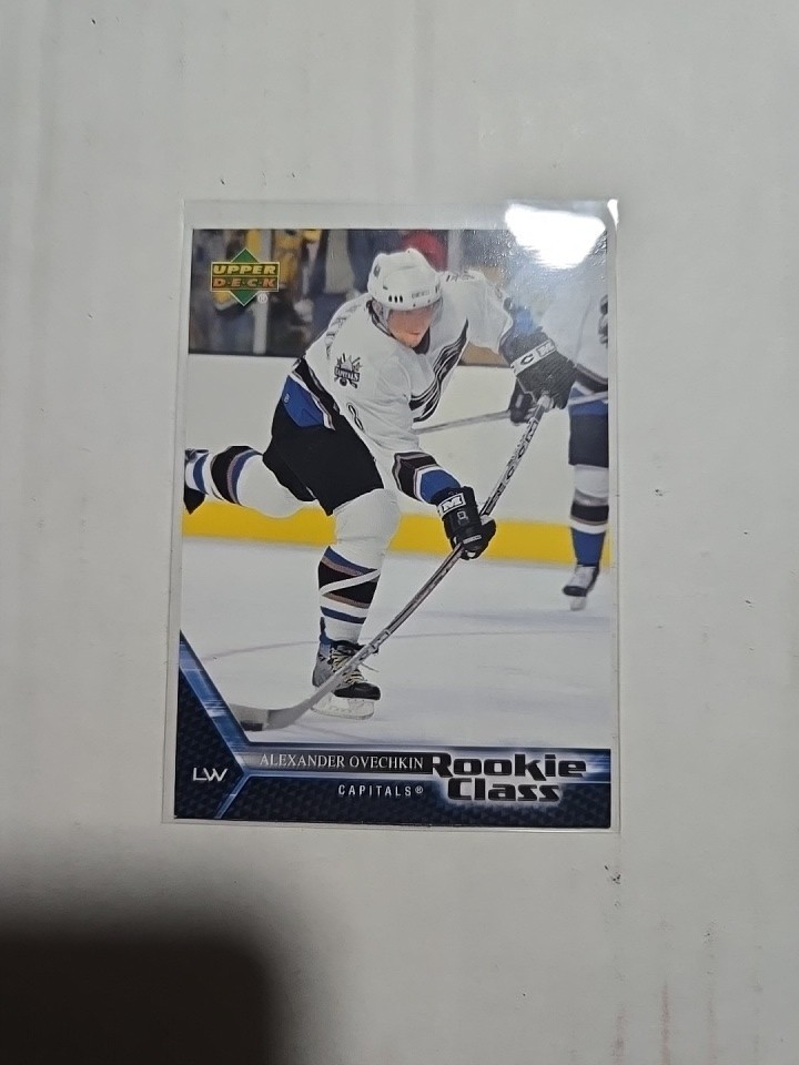 2005-06 Upper Deck Rookie Class #2 Alexander Ovechkin Washington Capitals RC