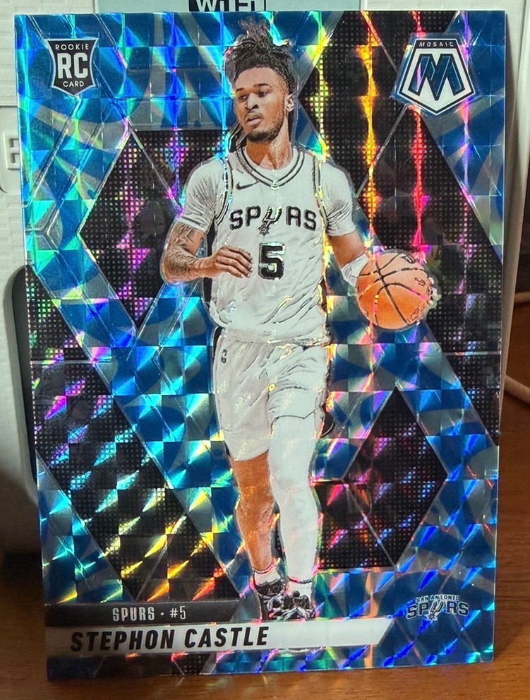 2024-25 Panini Mosaic #236 Stephon Castle Blue Reactive (RC)