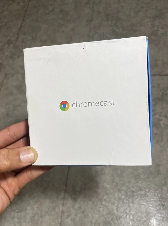 2013 ChromeCast Streaming device works w/Android, IOS, OSX, & windows 🔥 In Box - Image 3 of 4