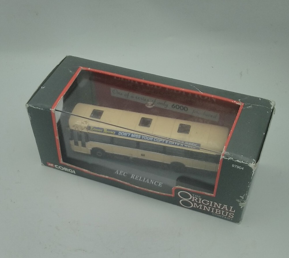 Corgi OOC 1/76 - AEC Reliance Leicester City Transport 97904 Diecast Bus