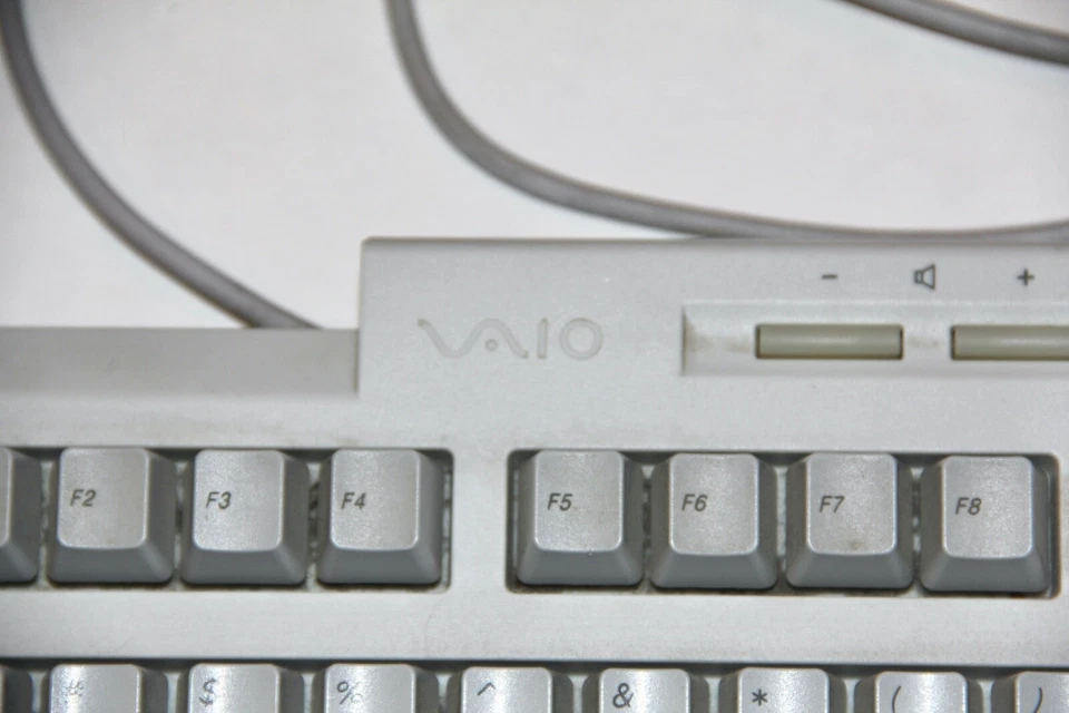 Sony Vaio Keyboard PCVA-KB4P/U Six Pin Plug Cord White - Image 2 of 4