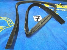 RASAVETRO RENAULT 9 RICAMBIO PORTA INTERNA VETRO SCENDENTE ANT.Dx. RENAULT 9-11