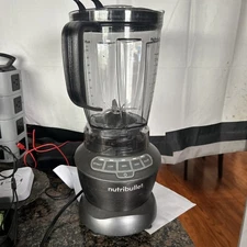 NUTRIBULLET BLENDER COMBO Model NBC-12A Base & Pitcher 1200W w tamper plunger