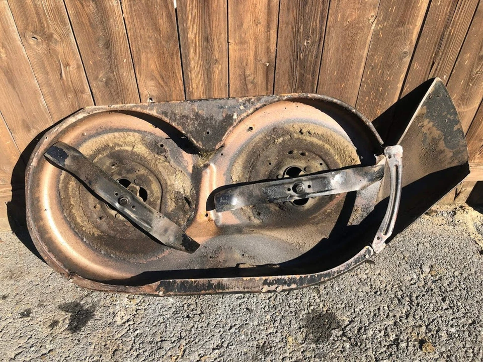 683-04004A MTD 42" Mower Deck - Image 3 of 4