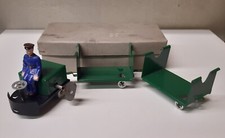 Chariot de gare / quai mécanique en tôle LA HOTTE ST-NICOLAS + boîte (1950)