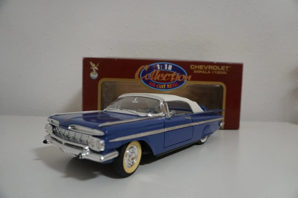 Road Legends 1/18 Modellauto - 1959 Chevrolet Impala Blue - 92118 - Bild 3 von 4