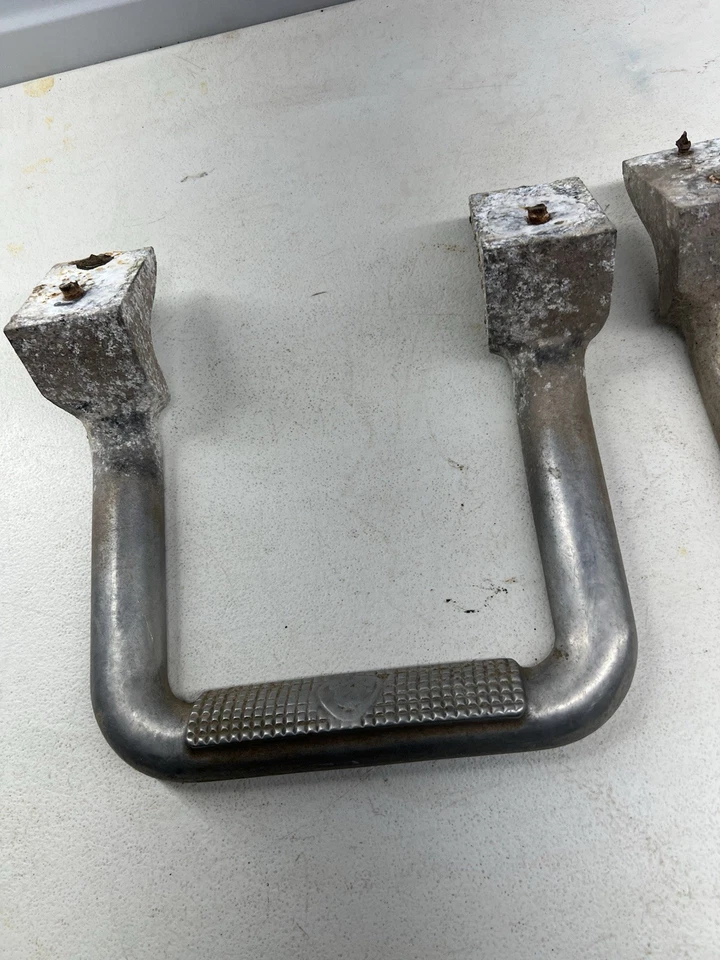 Aftermarket Old School Bully Steps - Image 2 of 4