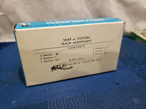 HO Scale, Atlas Nickel Silver Track Assortment - 12x Track & 24x Rail Joiners - Picture 5 of 6