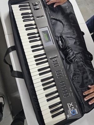 KORG X5D Music Synthesizer 61 Key Keyboard Rompler Digital Synth With AC Adapter