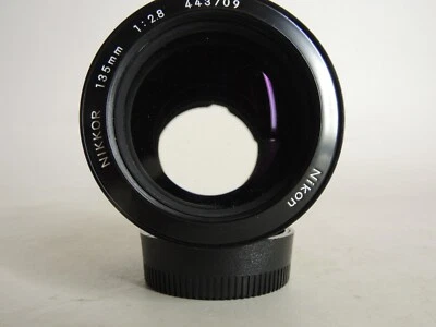 Nikon Objektiv 2,8/135mm Nr. A65 - Bild 1 von 2