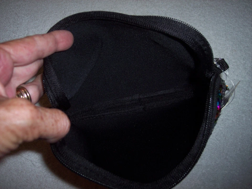 NWT-Pop Shop  Sequin Tablet Case For Most "8" Tablets NO Strap NEW - Image 4 of 4