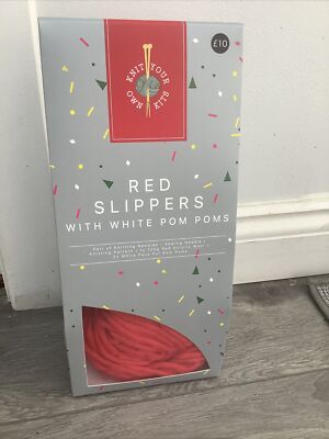 M&S Hausschuhe selber stricken rot mit weißem Bommel