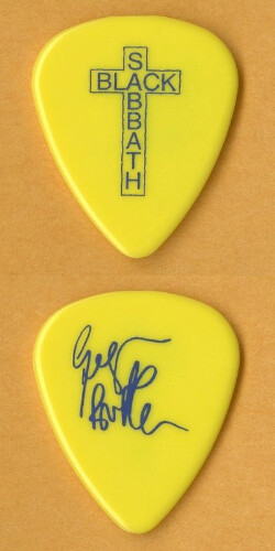 Black Sabbath 2007 concert tour Geezer Butler stage Guitar Pick