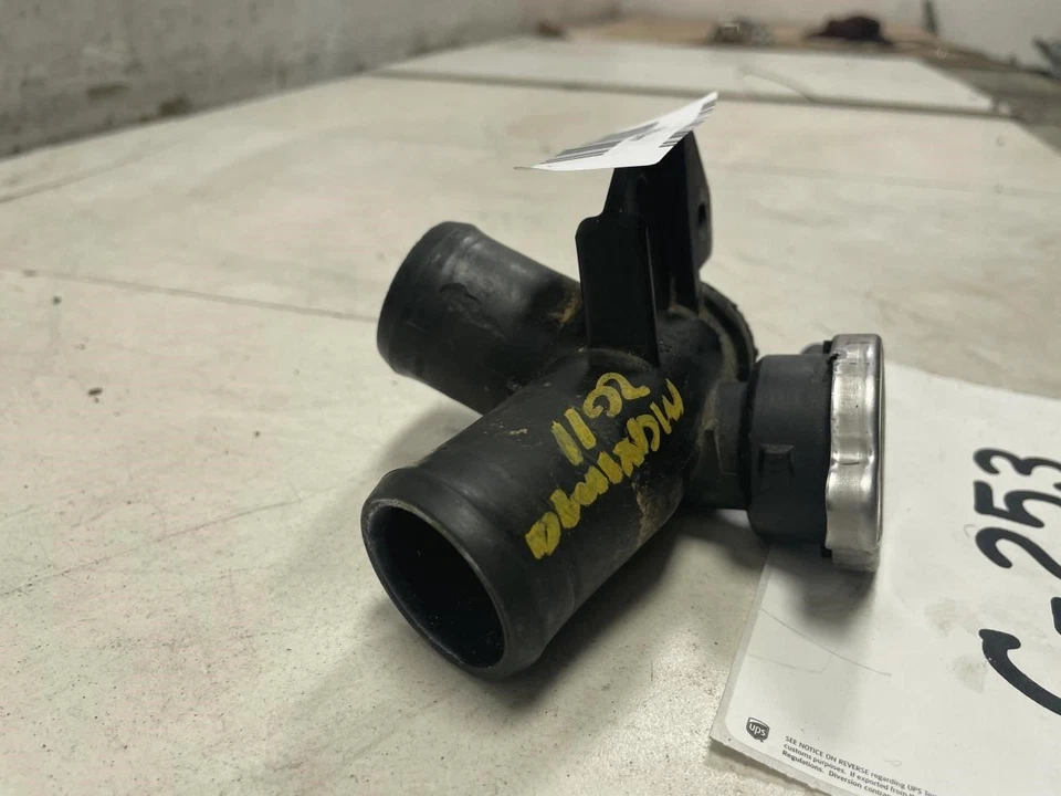 Nissan Máxima 2011 radiador llenado de agua cuello manguera tubo OEM Foto 2 de 4