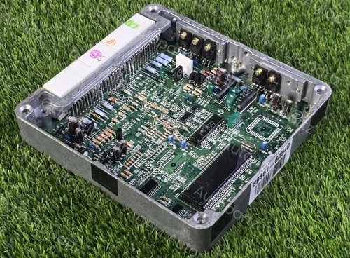 Toyota Land Cruiser KZJ90L KZJ95R 1KZTE M/T 89661-60540 engine computer oem jdm - Picture 9 of 10