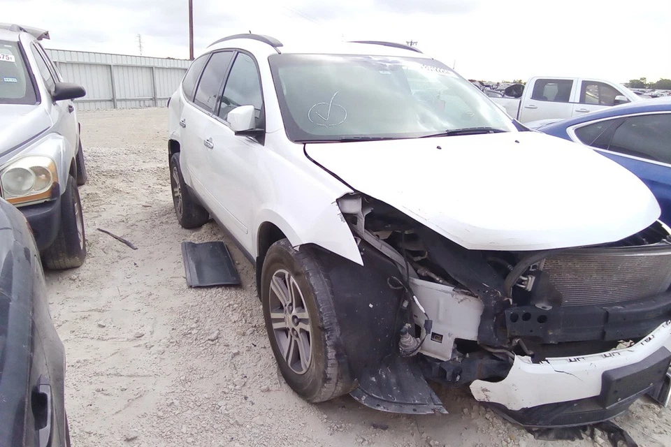 2016 Chevrolet Traverse 3.6L Engine Motor OEM 155K Miles - LKQ426528820 - Image 2 of 4